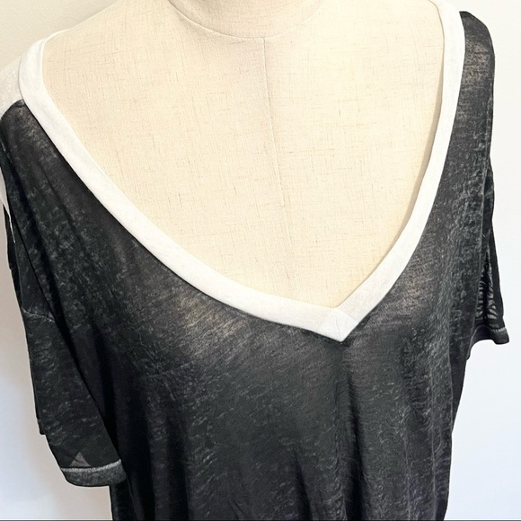 Victorias Secret PINK Black and White Oversized Semi Sheer Tee Womens Sz Large - Picture 3 of 9